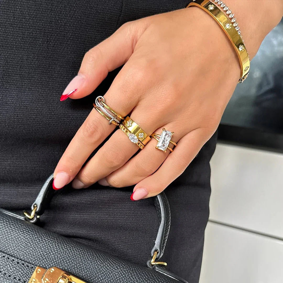Ezcaray Anillo Apilable