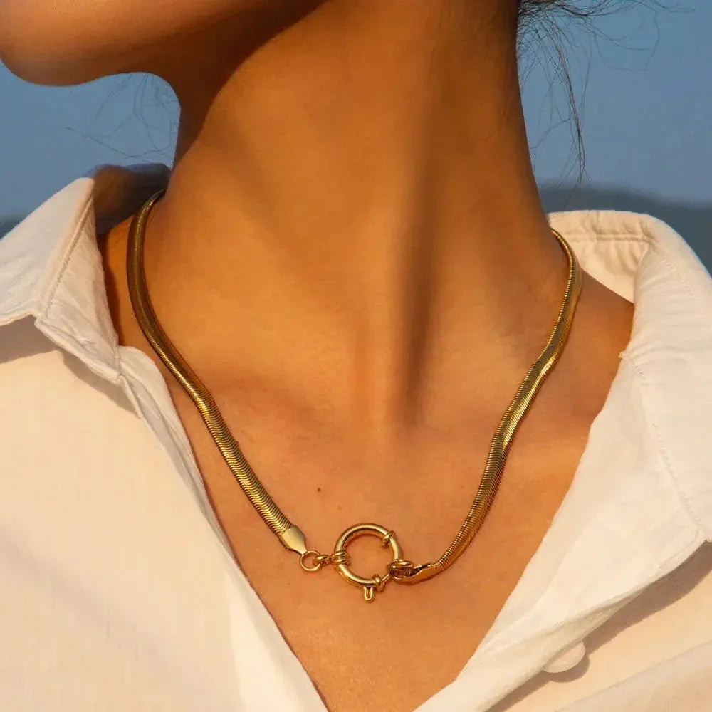 Aroche Collar Esencial