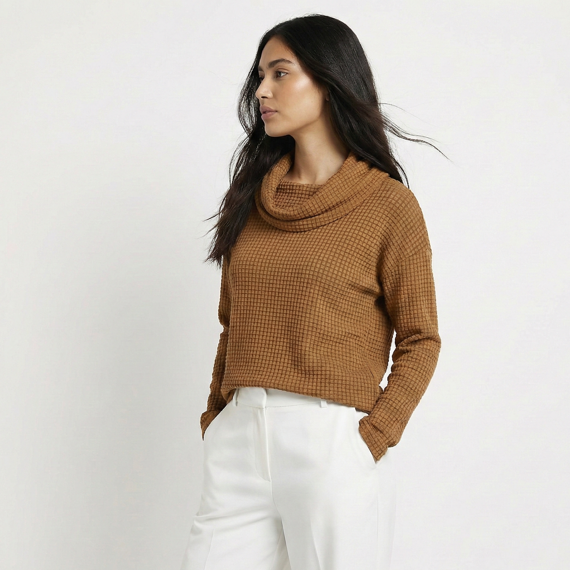 CIUDAD REAL - Jersey cálido con cuello vuelto elegante