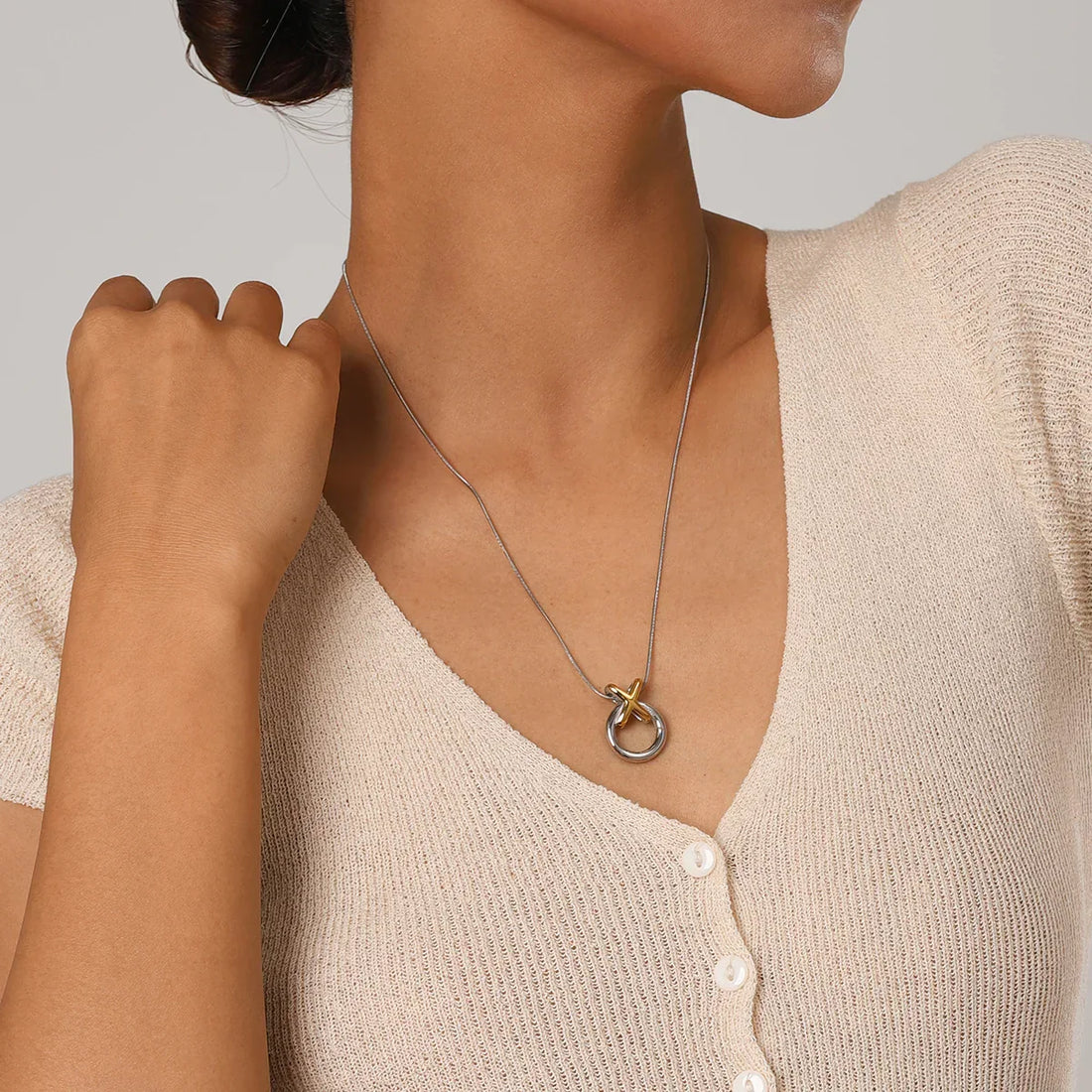 Pampaneira Collar Esencial