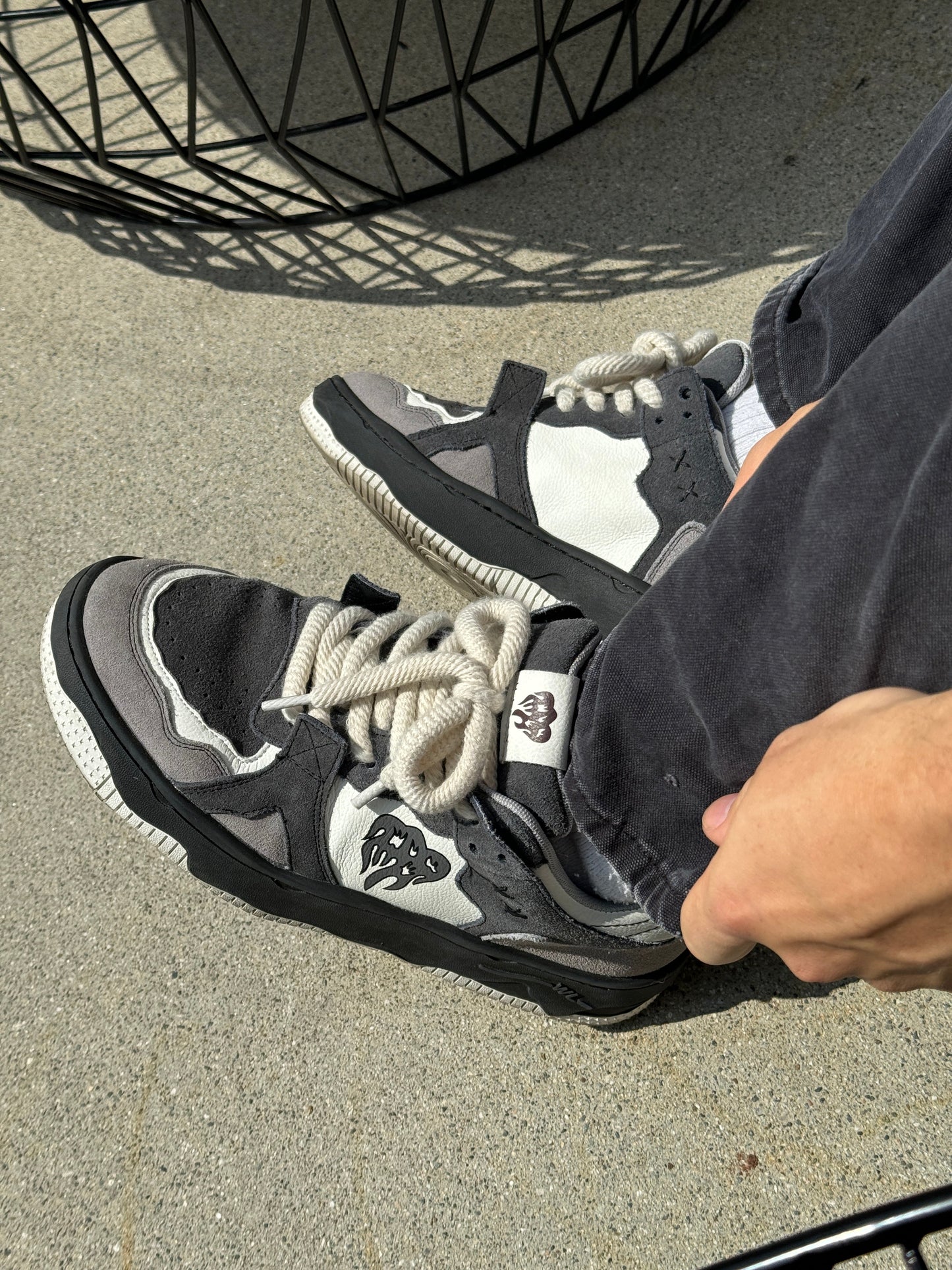 FaceronStudio - Sneakers Retro Heart