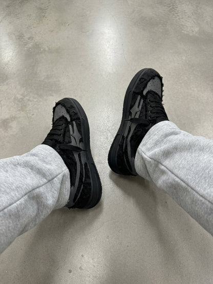 FaceronStudio - Sneakers Broken Negras
