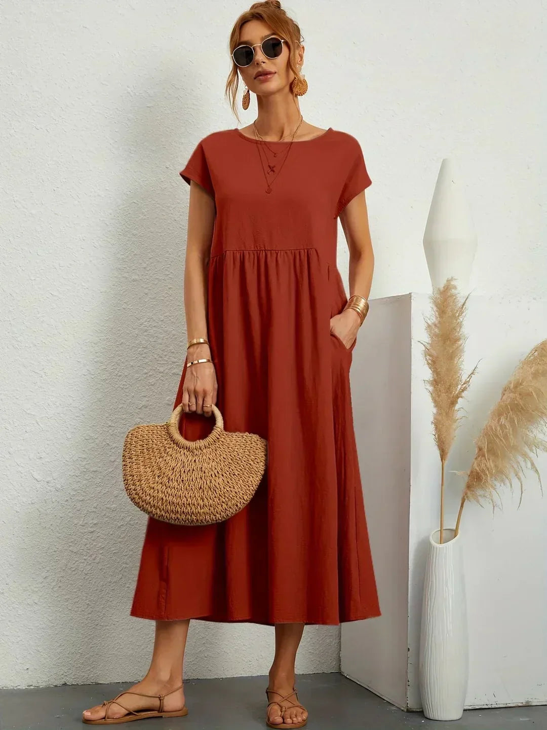 SEGOVIA | Vestido fluido con elegancia temporal