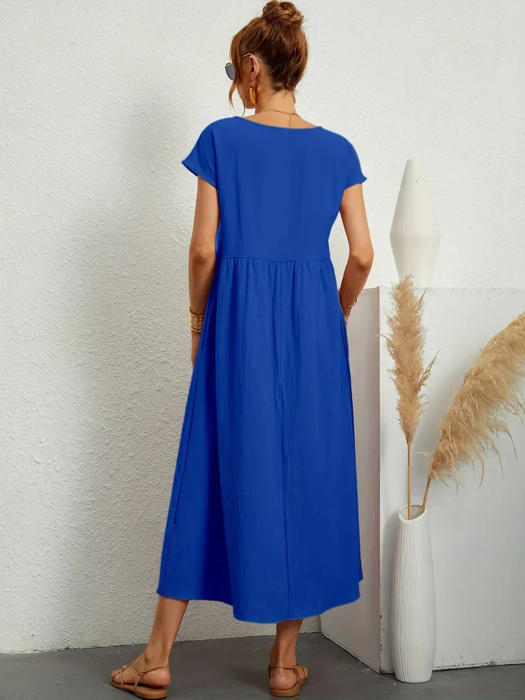 SEGOVIA | Vestido fluido con elegancia temporal