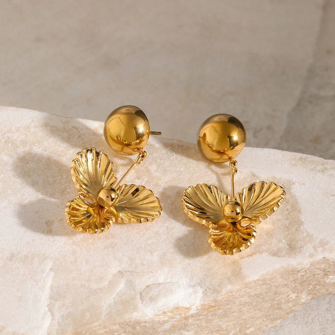 Constantina Pendientes Esencial