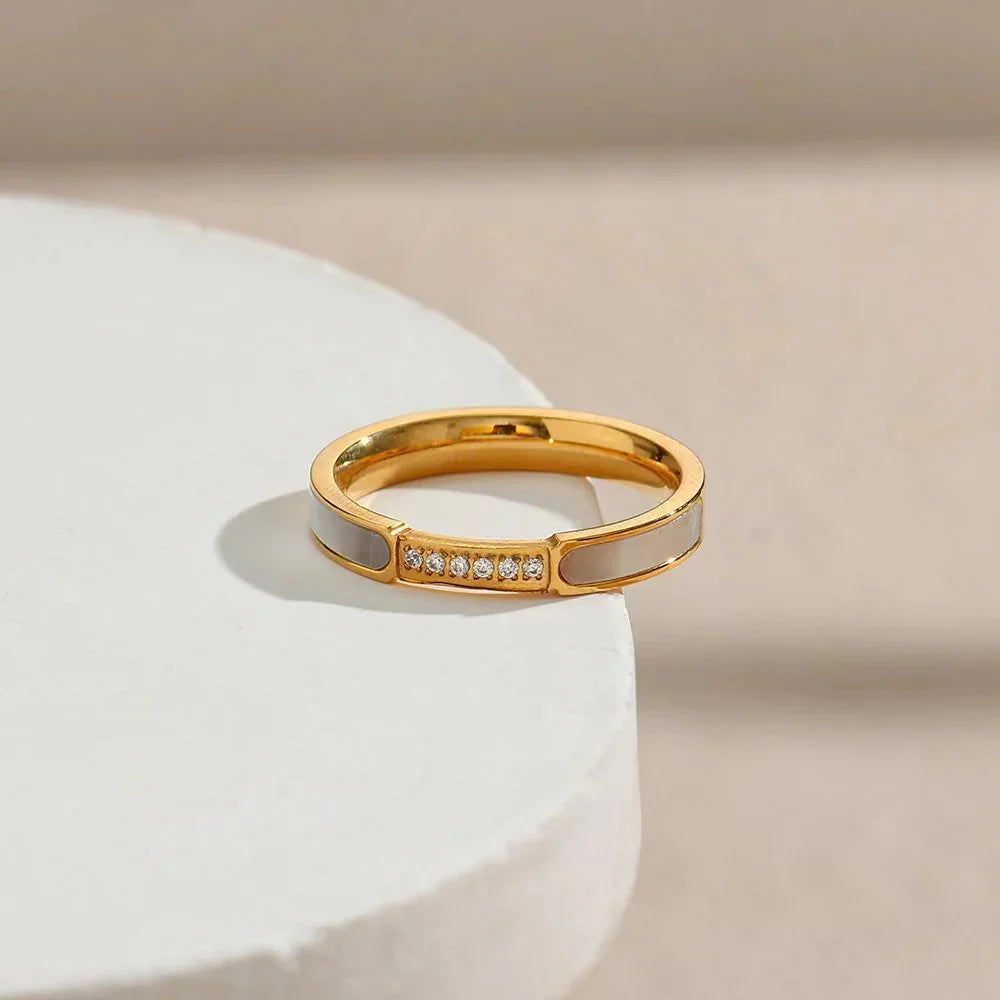 Cáceres Anillo de Circonitas