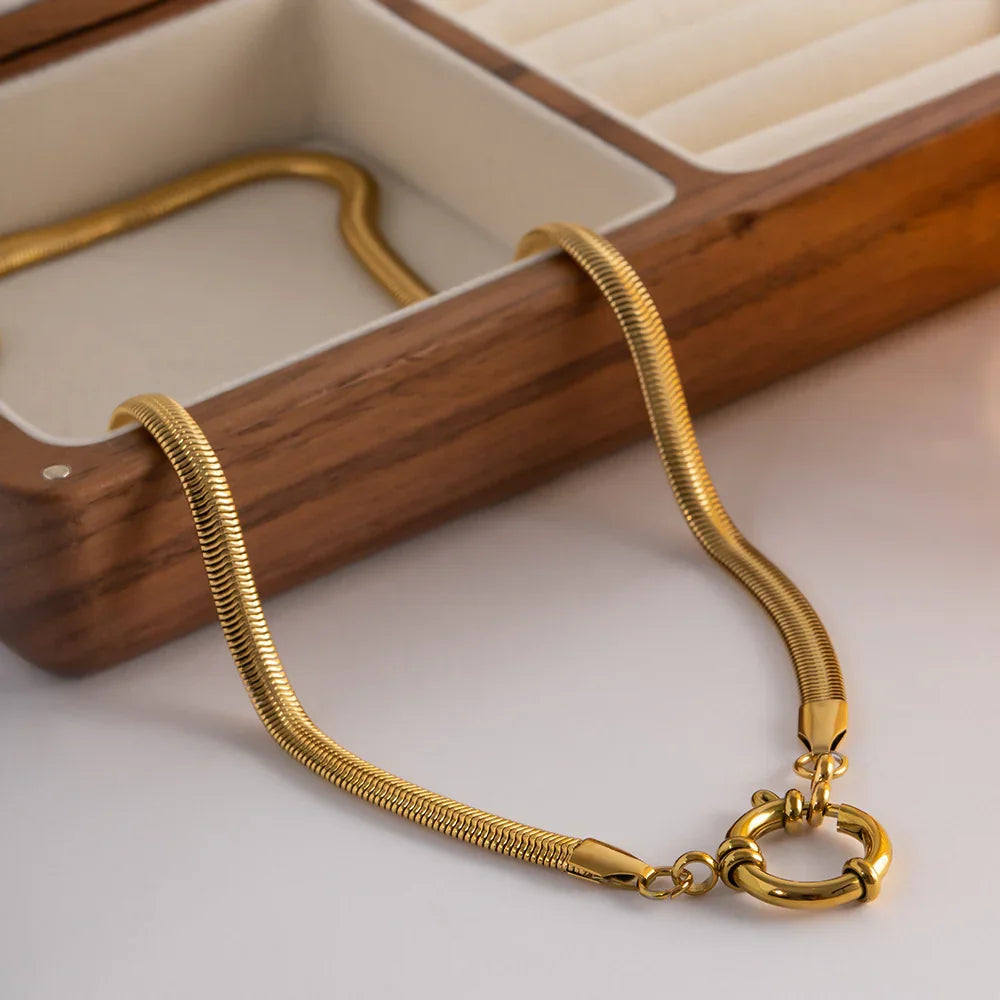Aroche Collar Esencial