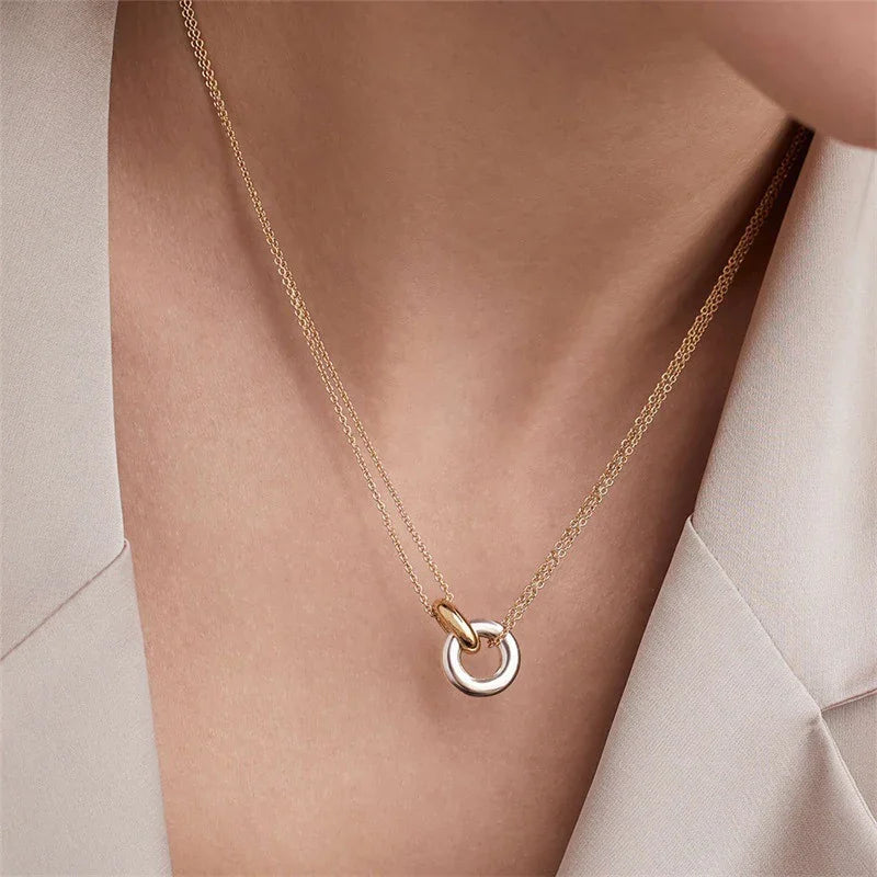 Ronda Collar Esencial
