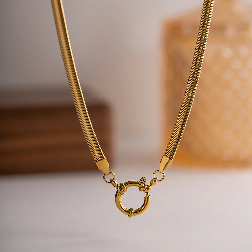 Aroche Collar Esencial