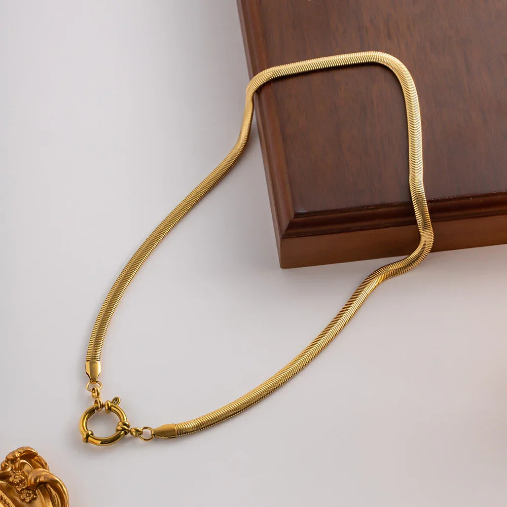 Aroche Collar Esencial