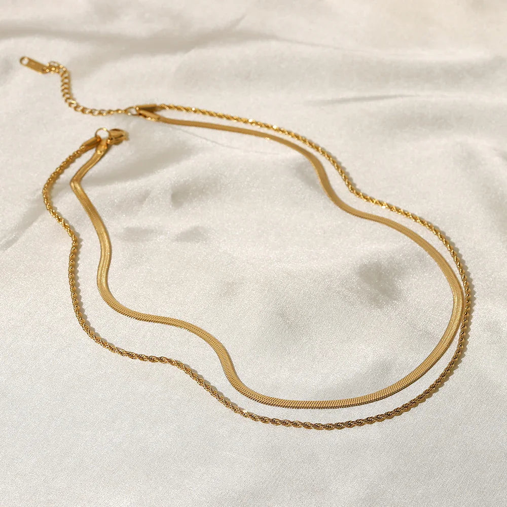 Frigiliana Collar Esencial