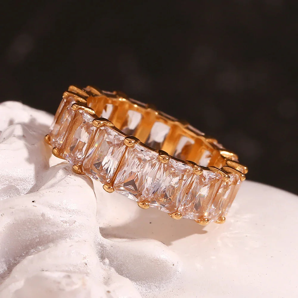 Zamora Anillo de Circonitas