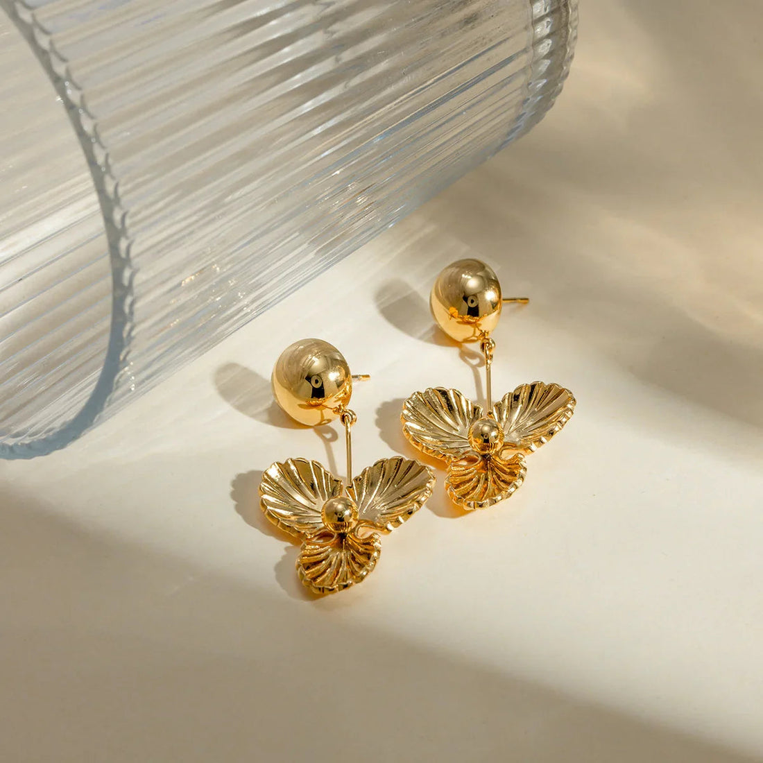 Constantina Pendientes Esencial