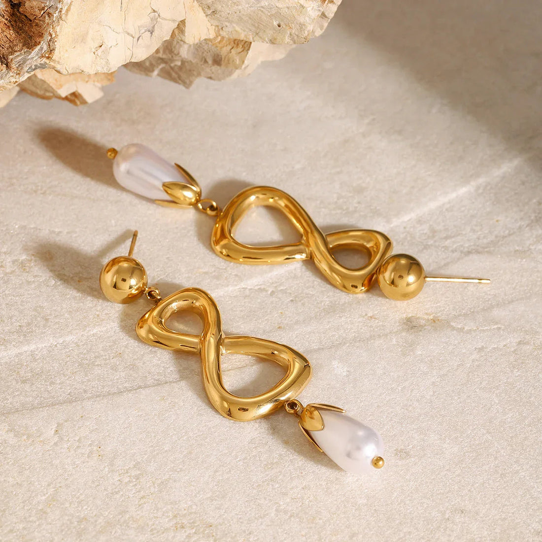 Portbou Pendientes de Perlas