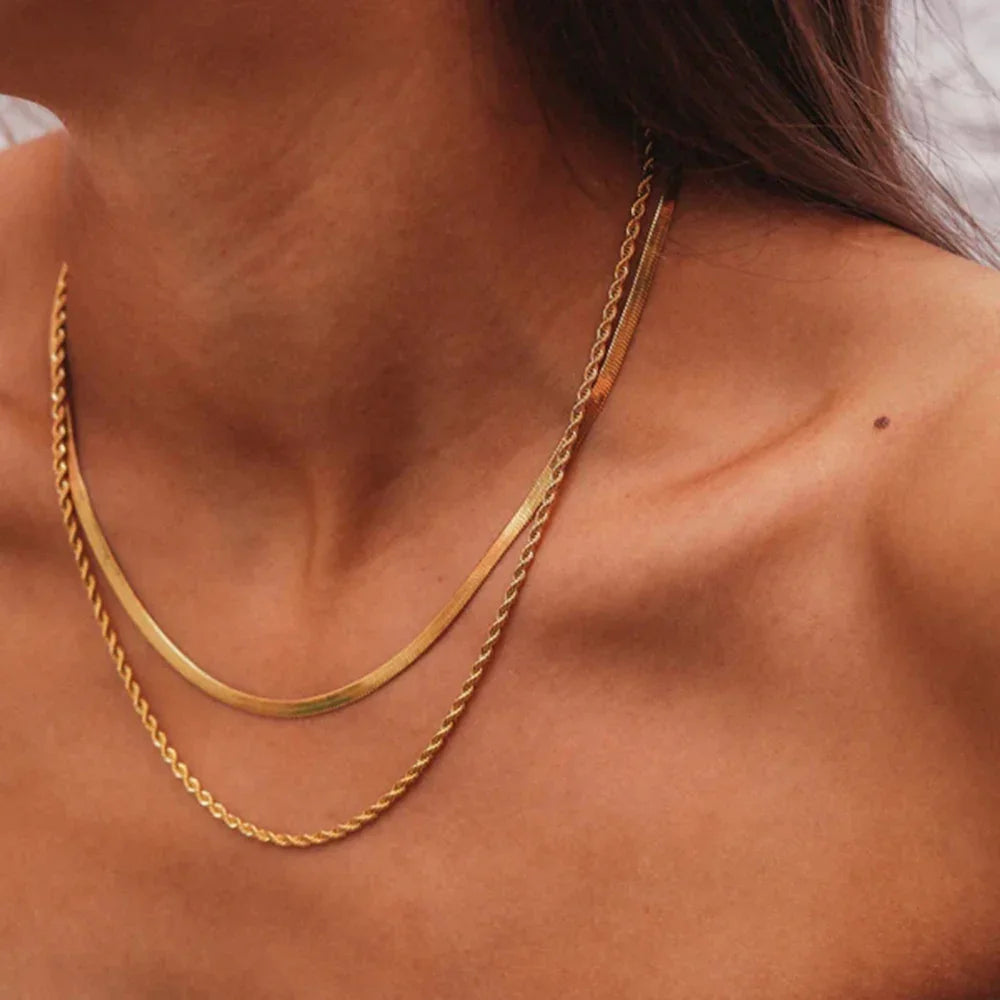Frigiliana Collar Esencial