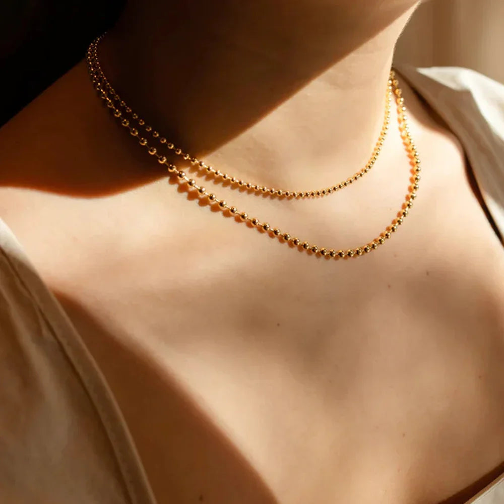 Cabra Collar de Bolas