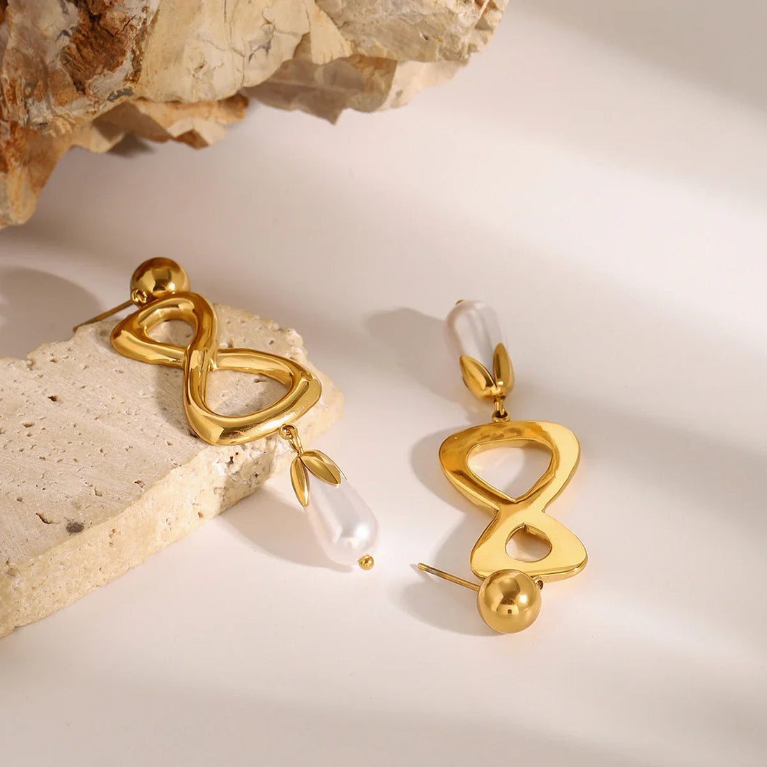 Portbou Pendientes de Perlas
