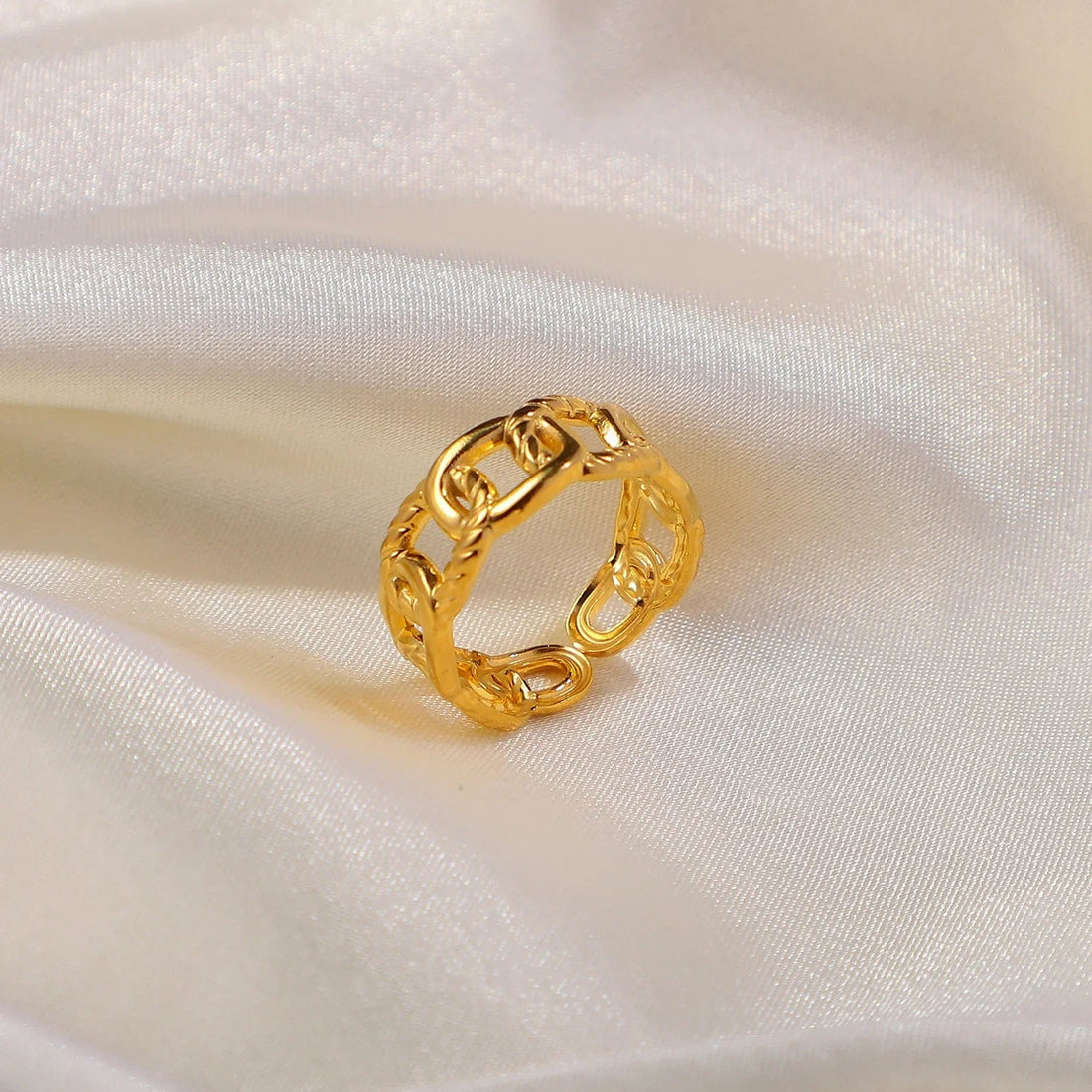 Periana Anillo Esencial