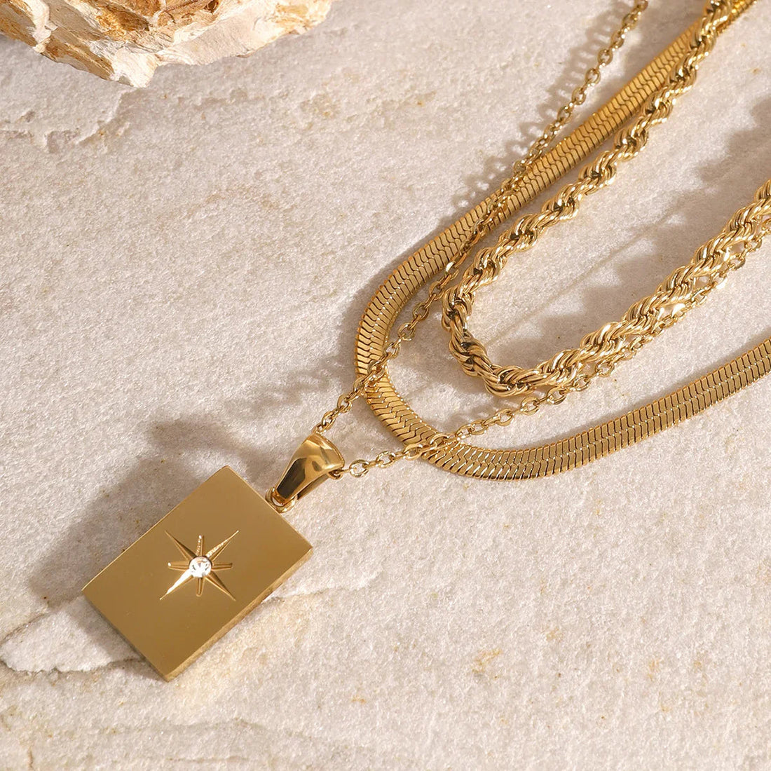 Sevilla Collar Esencial