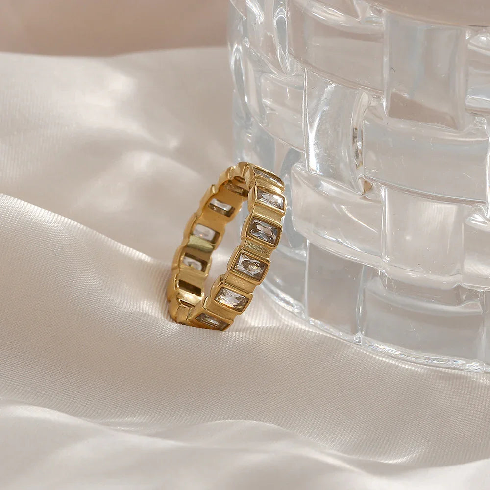 Combarro Anillo de Circonitas