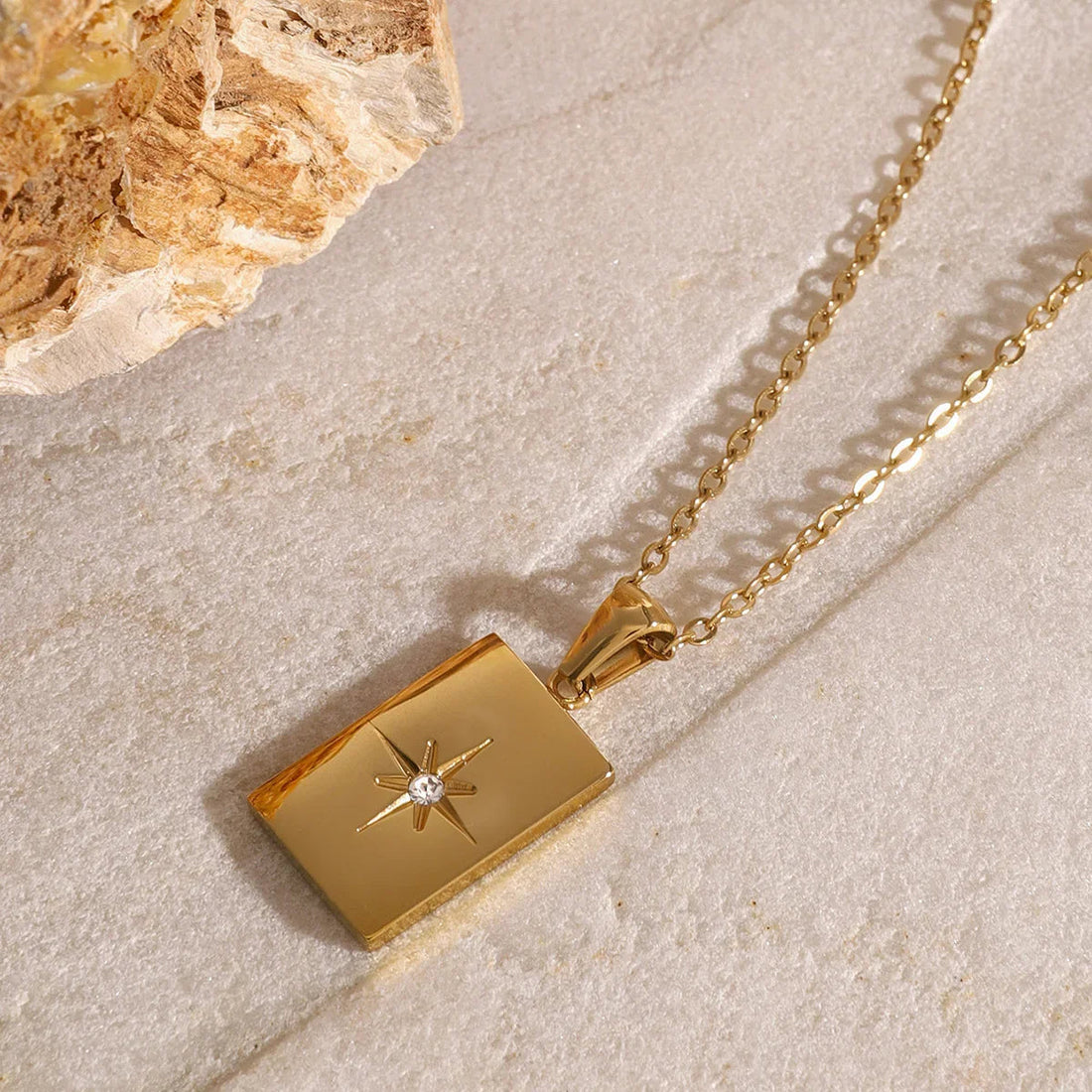 Sevilla Collar Esencial