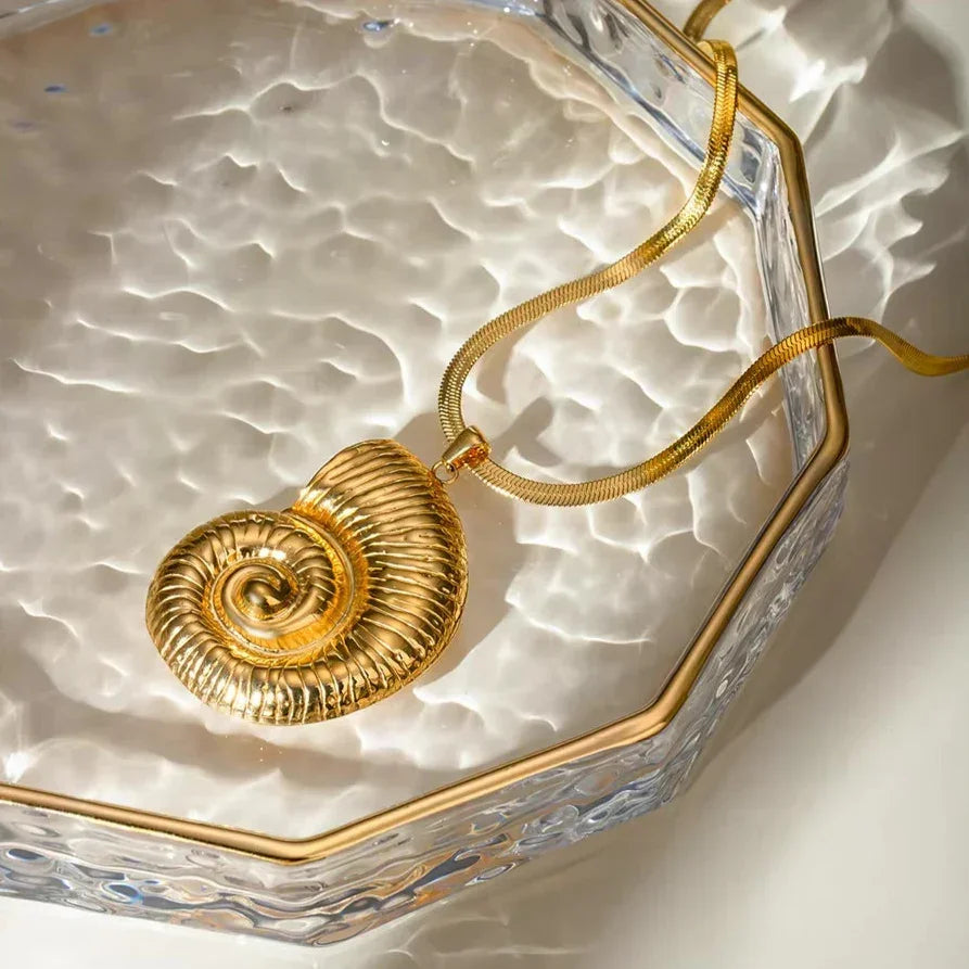Comillas Collar Nautilus