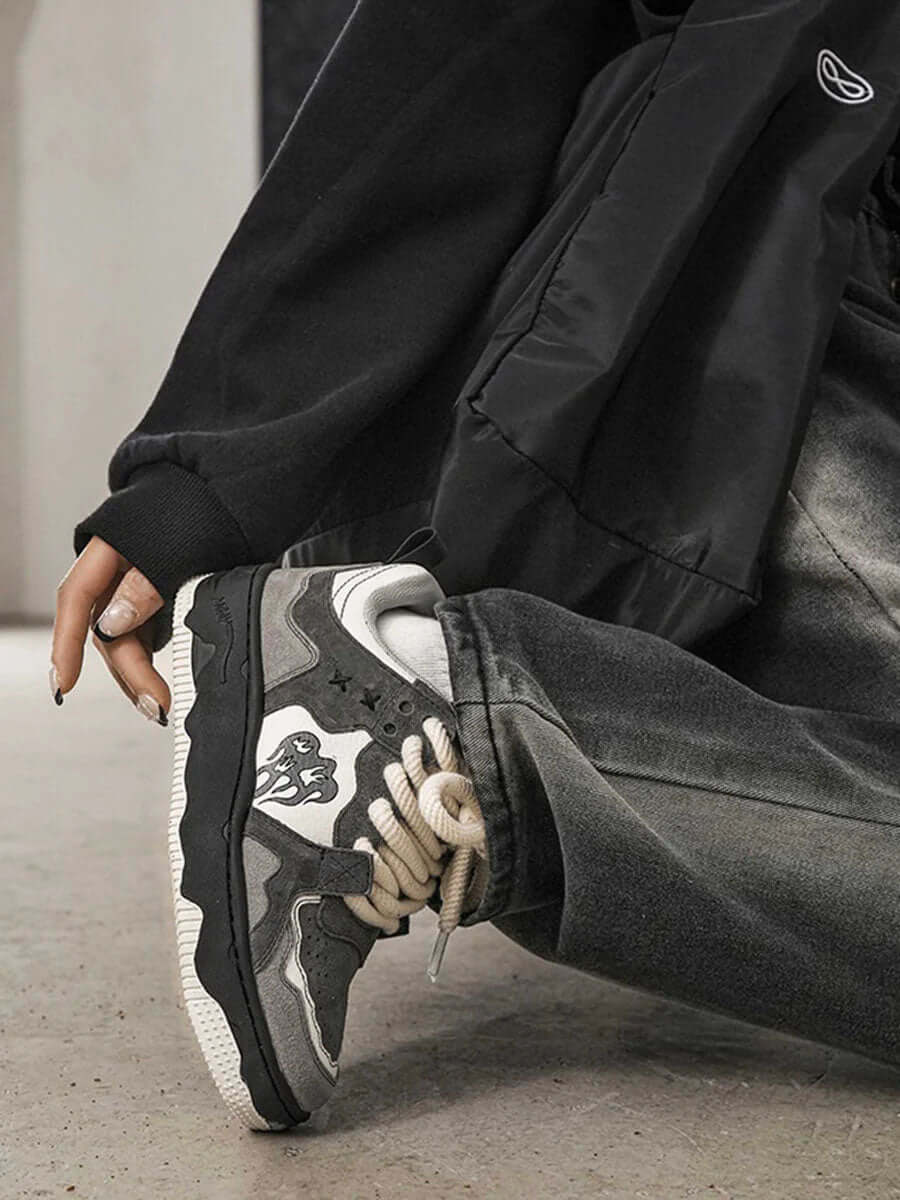 FaceronStudio - Sneakers Retro Heart