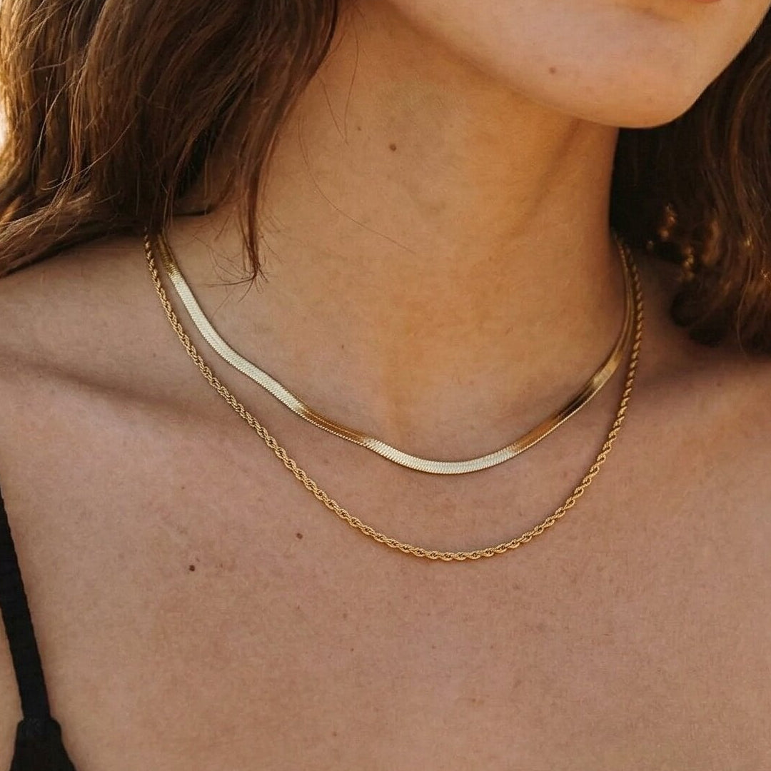 Frigiliana Collar Esencial